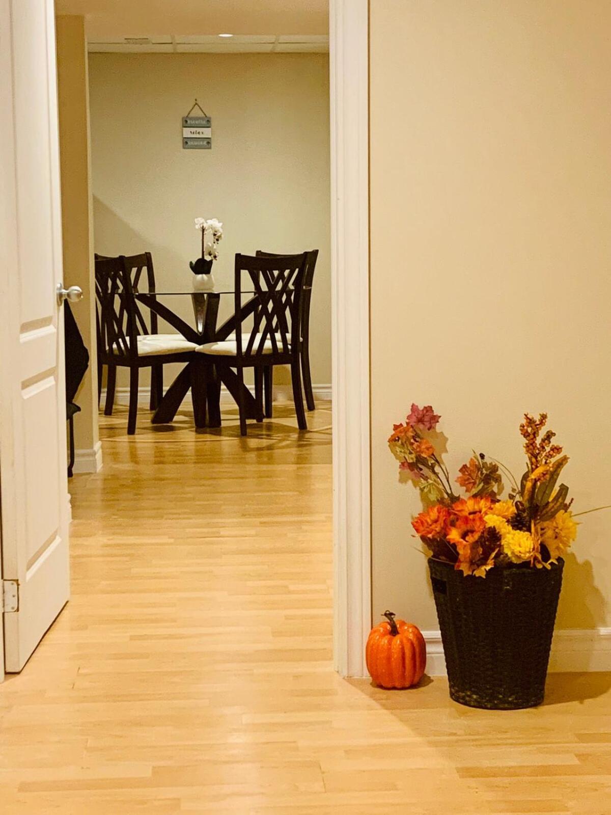 Finished 2 Bedroom Apartment In An Upscale Area Of Ajax Exterior photo